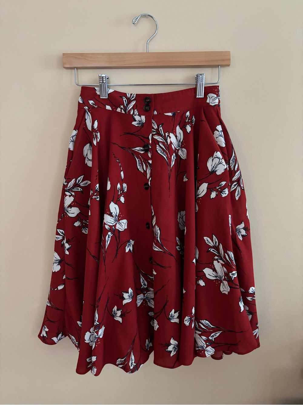 Lulus Women's Red Floral Button-Front A-Line Skirt